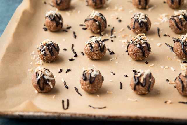 Almond Bliss Bites (vegan, gluten-free, easily made raw -- inspired by Almond Joy bars, but healthier!) | Will Cook For Friends