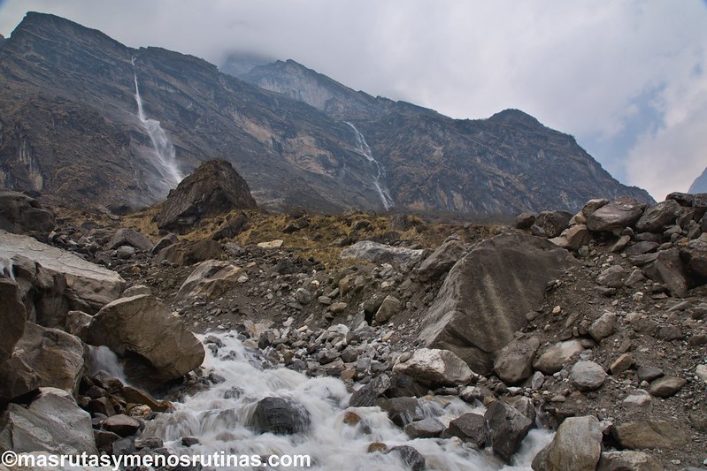 Trek ABC. De Sinuwa (2320 m) a Deurali (3150 m) - NEPAL 2016. Trek al Annapurna Sanctuary (ABC) (15)