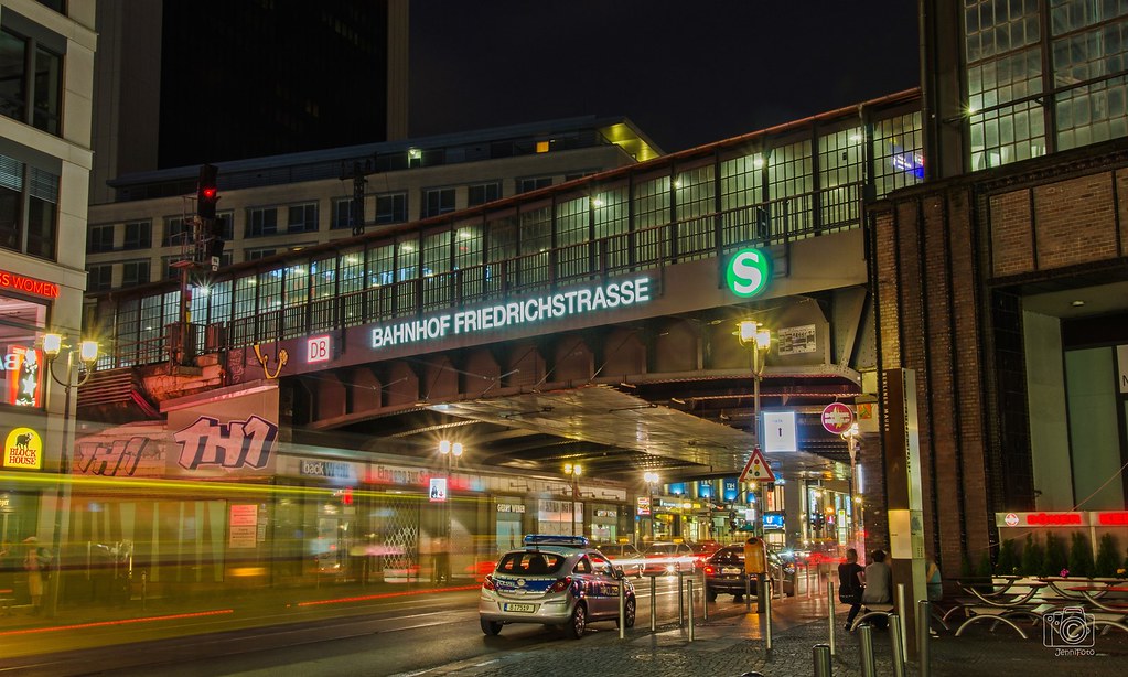 Gare de Bahnhof Friedrichstrasse à Berlin - Photo de Jennifer Stahn @ Flickr