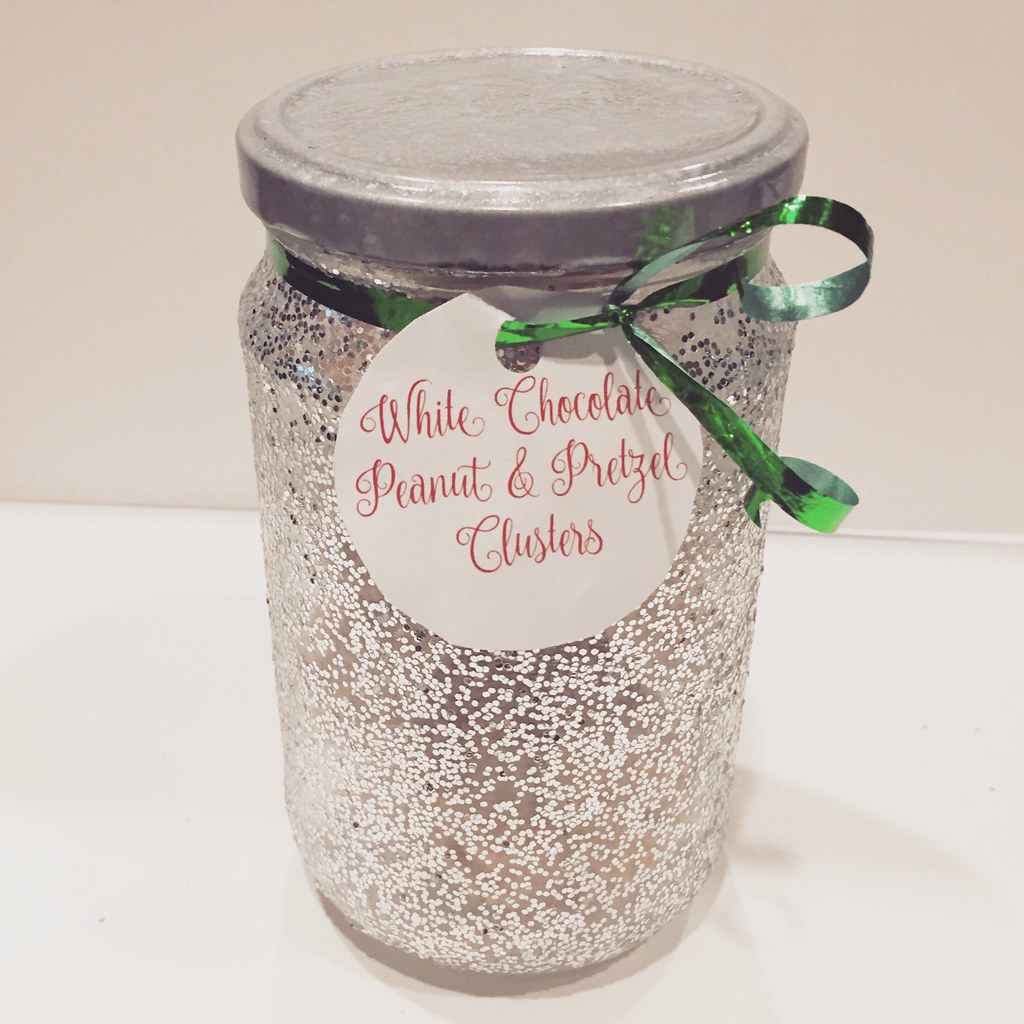Glitter jar DIY for Christmas edibles!