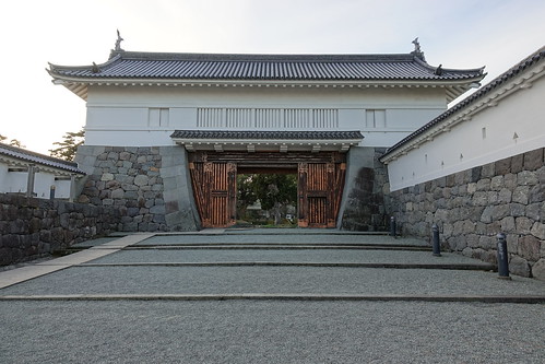 Akagane gate