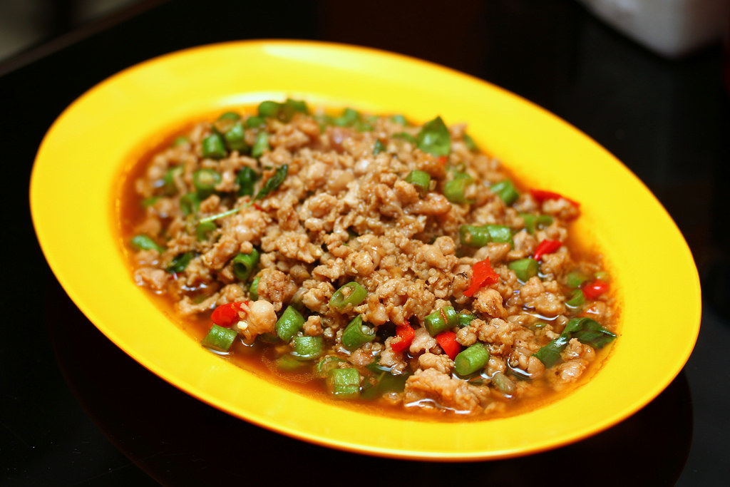 nana-thai-basil-chicken