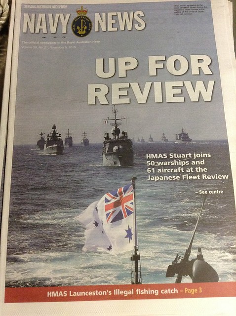 船员有报纸Navy News可以阅读
