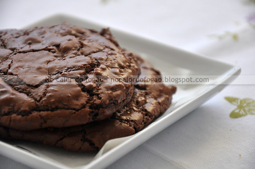 Cookies duplos de chocolate