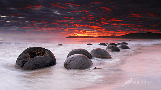 Sunrise at Moeraki Boulders, Coastal Otago, New Zealand