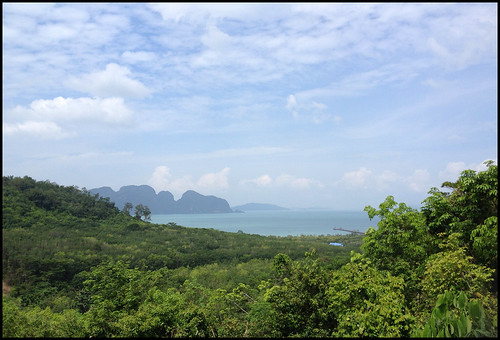 Viewpoint near Khlong Kian Pier
