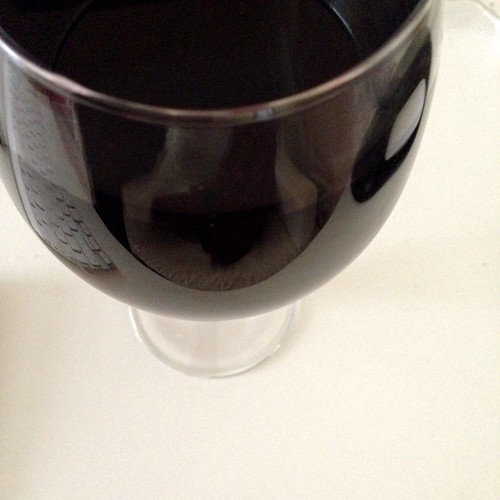 Wine. Red wine. Wine glass.