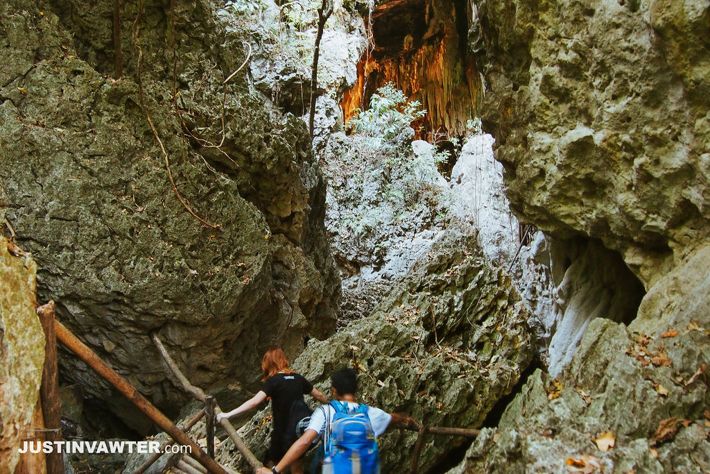 Biak Na Bato National Park