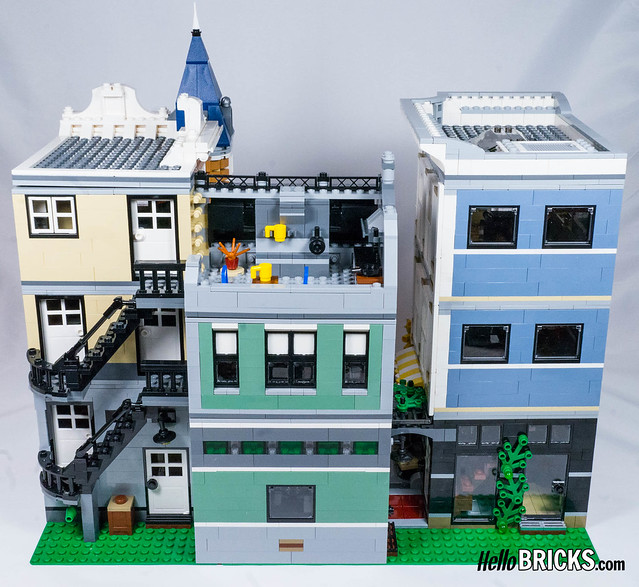 LEGO 10255 Assembly Square Modular