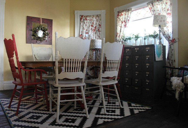 Dixie Belle Paint -- Dining Room Redo