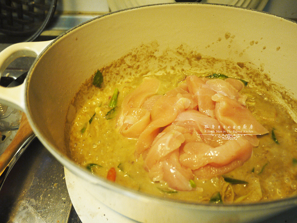 孤身廚房-滿滿新鮮香料版的泰式綠咖哩雞16