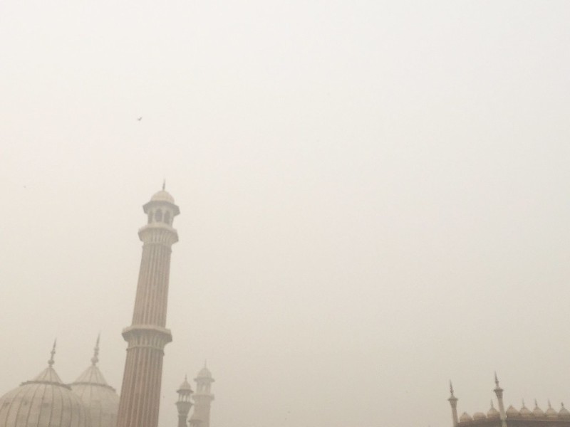 City Season - Finding a Poet, etc, in the World's Most Poisonous Smog, Around Delhi