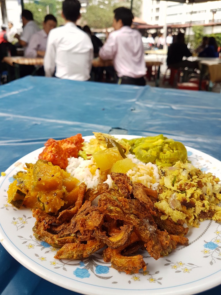 Vegetarian $7 @ Indian Vegetatian at Jalan Mesui KL