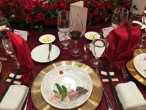 dinner setting,  presidential table