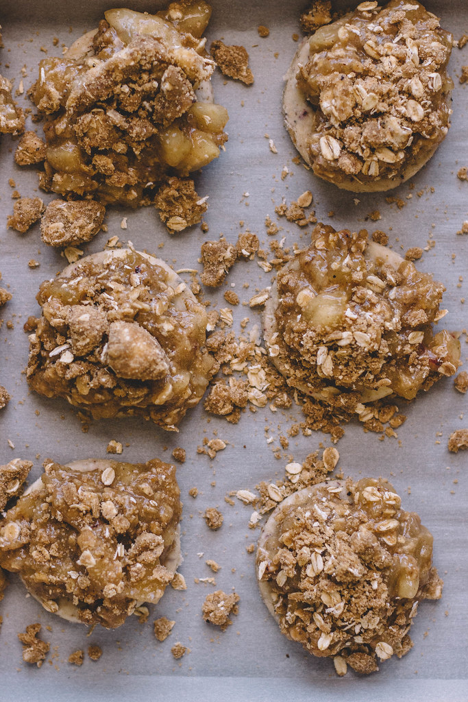 Dutch Apple Pie Cookies with a Caramel-Apple Glaze | TermiNatetor Kitchen