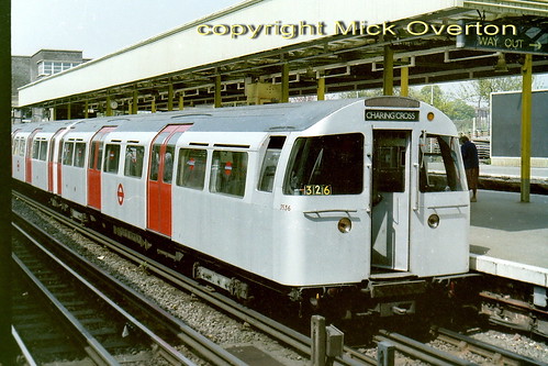 1972 Mark 2 tube DM3536 Jubilee train 326