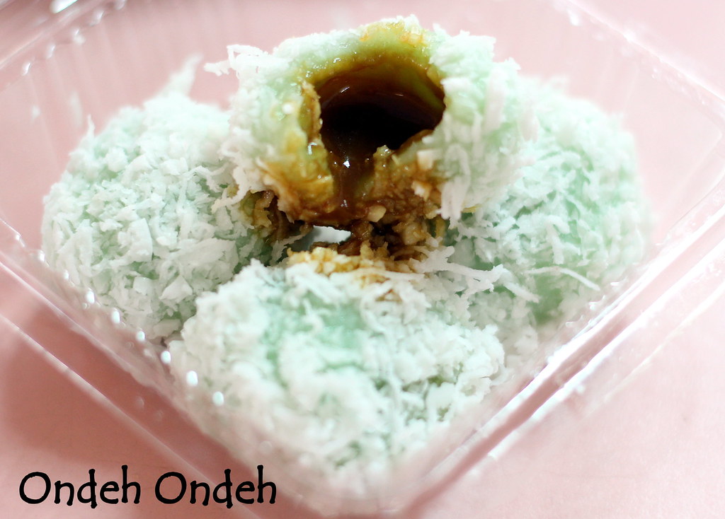 Nonya Kueh: Ondeh Ondeh