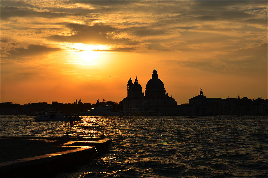 Пешее эротическое путешествие вокруг моста Риальто и другие прогулки по Венеции