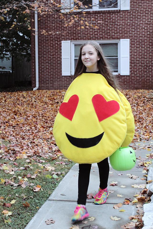 DIY Emoji Costume