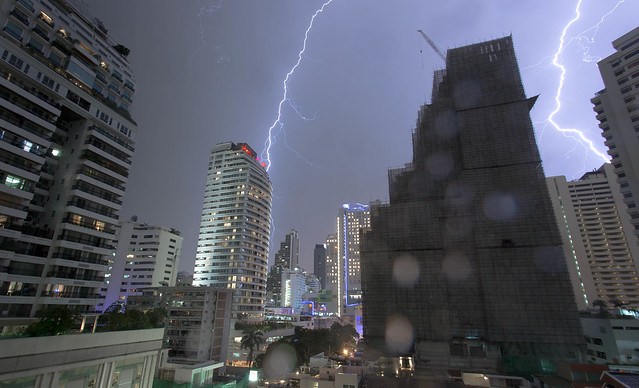 City sky torn apart - Bangkok