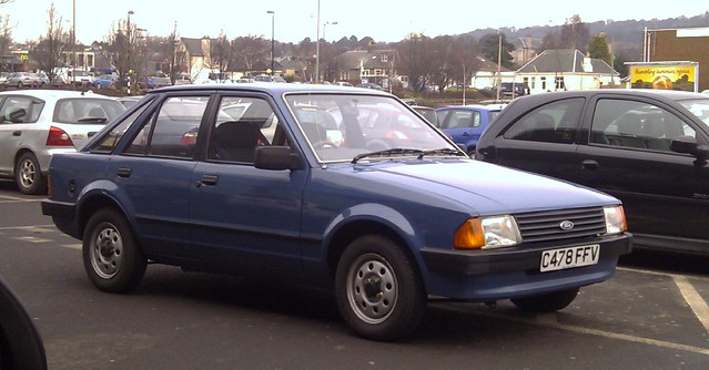 ford escort 1985