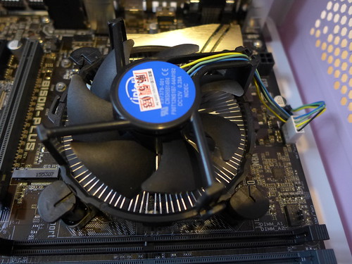 Intel I5 6500 原廠機殼風扇