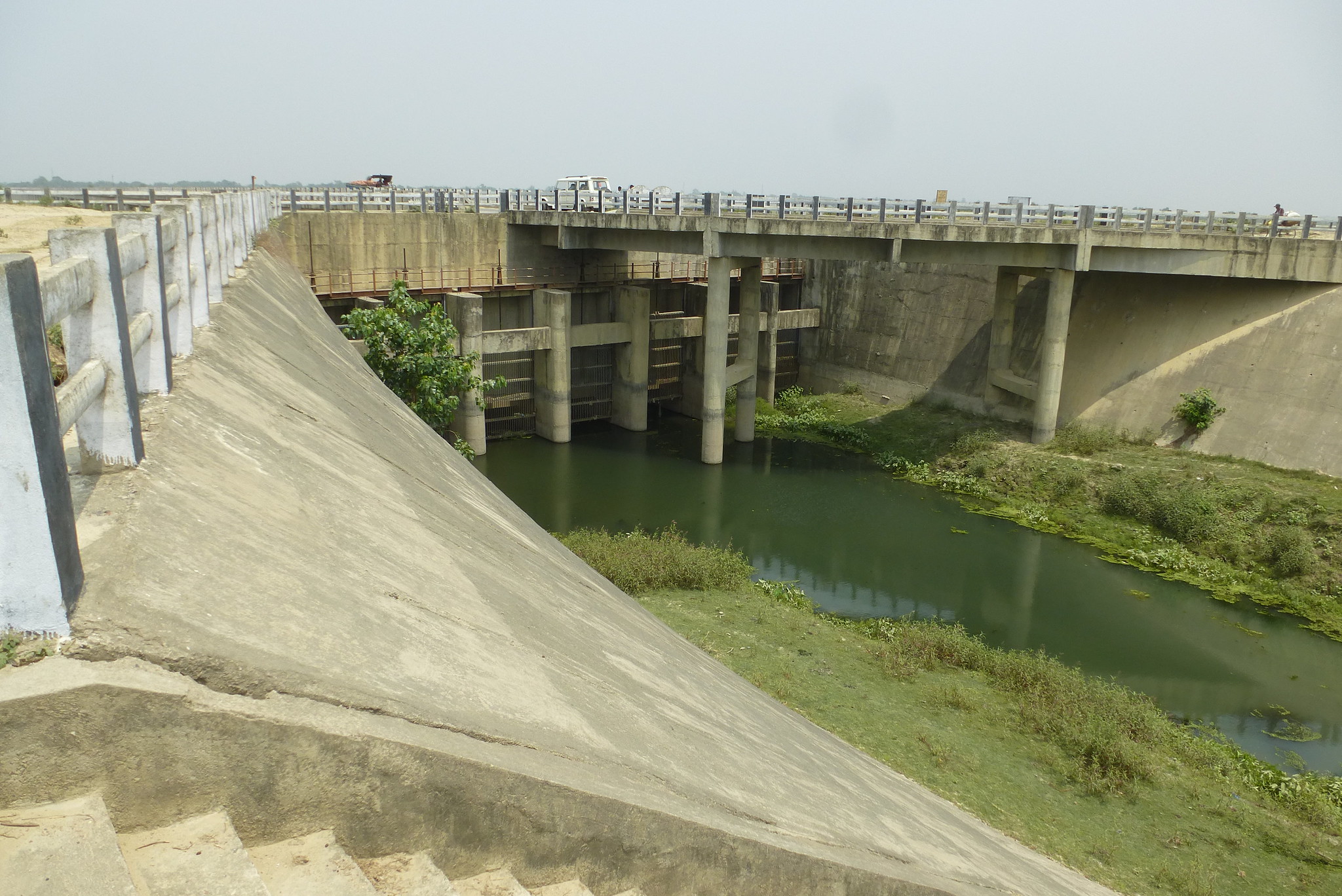 This sluice gate in Madhubani district, on the way to Jaynagar, is constructed to allow flood water from Kamla exit the river bed. 