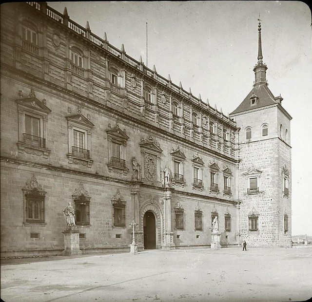 Alcázar de Toledo hacia 1905 fotografiado por Alois Beer. Fotografía editada y publicada por E. Mazo para linterna mágica MTFFD026540_P
