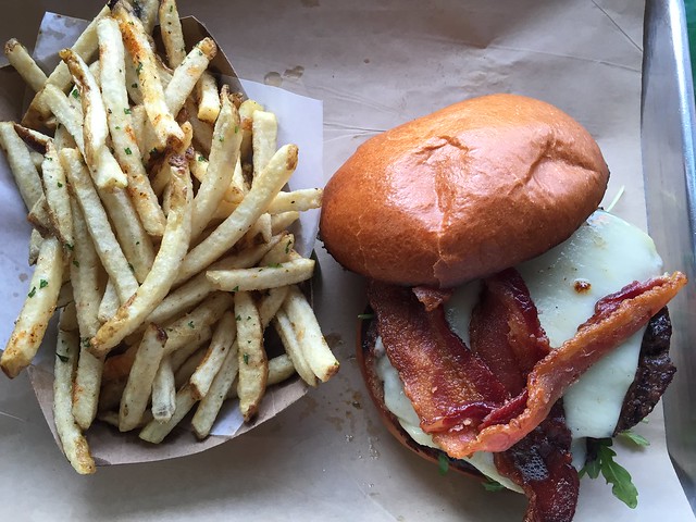 The bacon-beef burger - Hi Tops