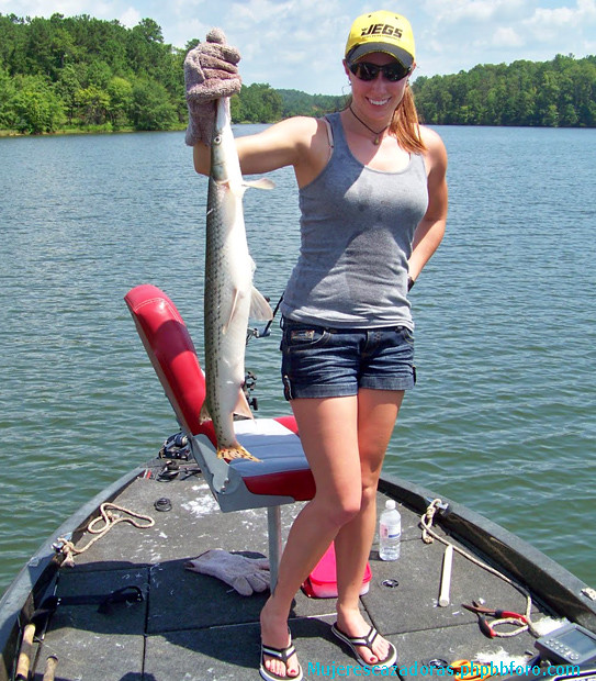 Chicas norteamericanas que practican la pesca cómo simple pasatiempo ó diversión 15829703207_2feb963b4c_z