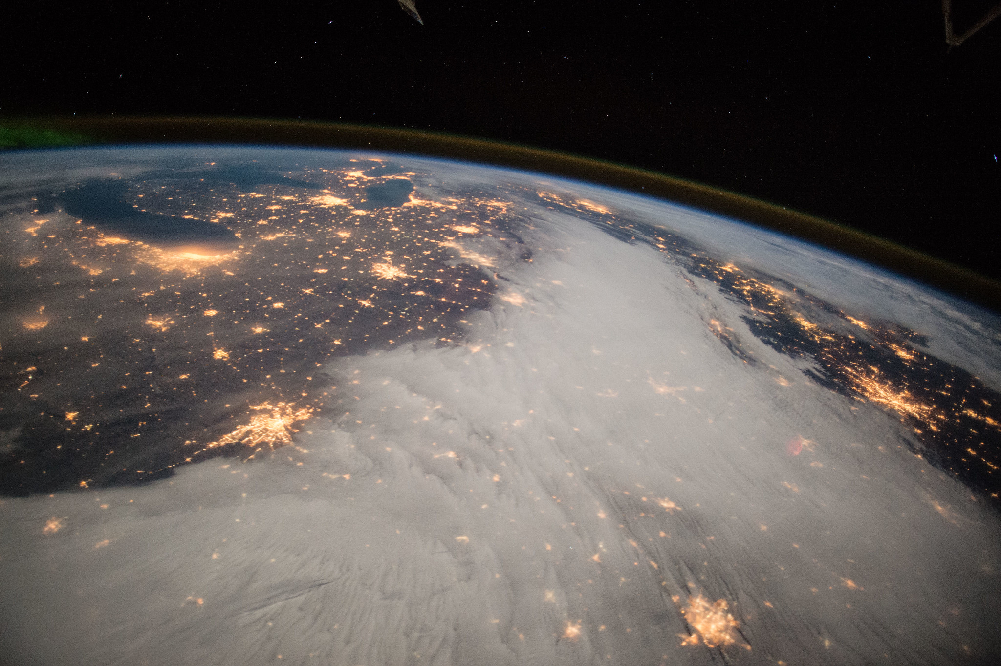 Great Lakes and Central U.S. Viewed From the International Space Station