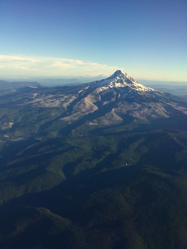 Mt. Hood on approach to PDX