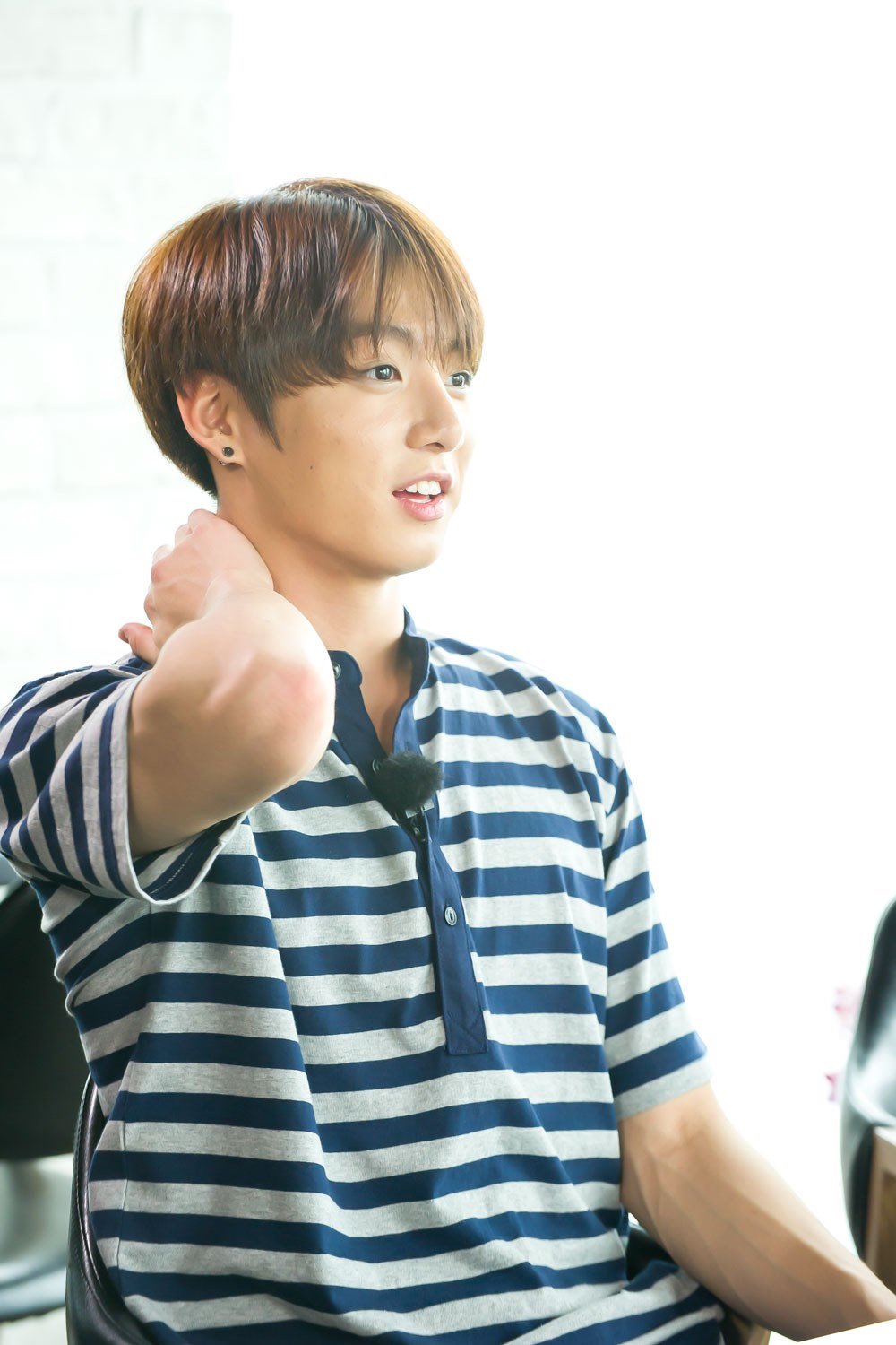 [Picture] BTS Jungkook on Flower Crew [160715]