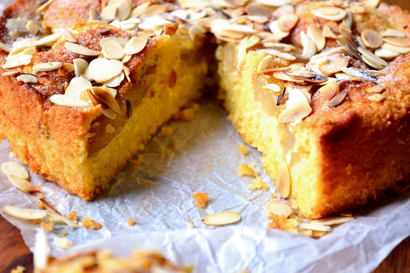 How to Make Almond Cake