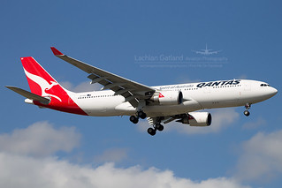 Qantas A330-202 VH-EBC