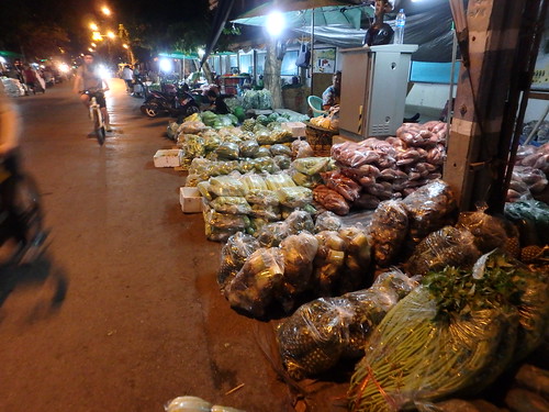 night-market-1