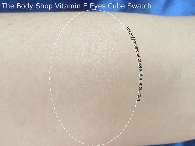 The Body Shop Vitamin E Eyes Cube Swatch