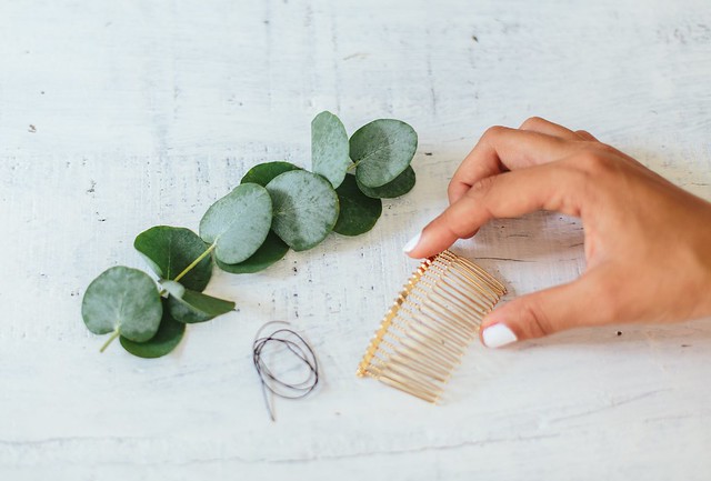 DIY Leaf Hair Comb