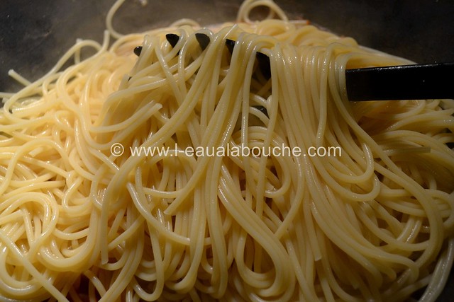Spaghettoni aux Fruits de Mer  © Ana Luthi  Tous droits réservés 09