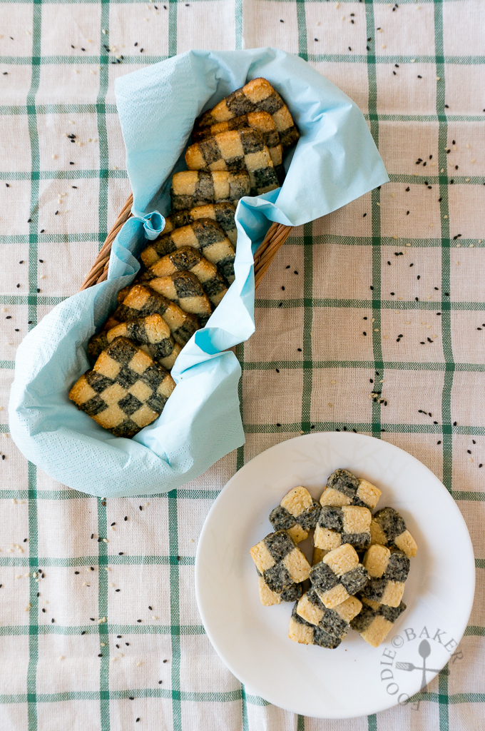 Sesame Chequered Cookies