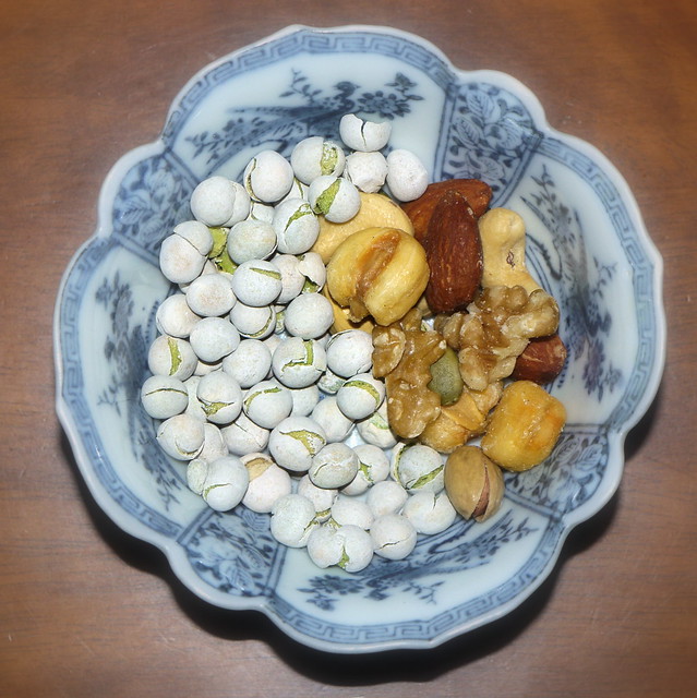 上野小島屋のナッツ
