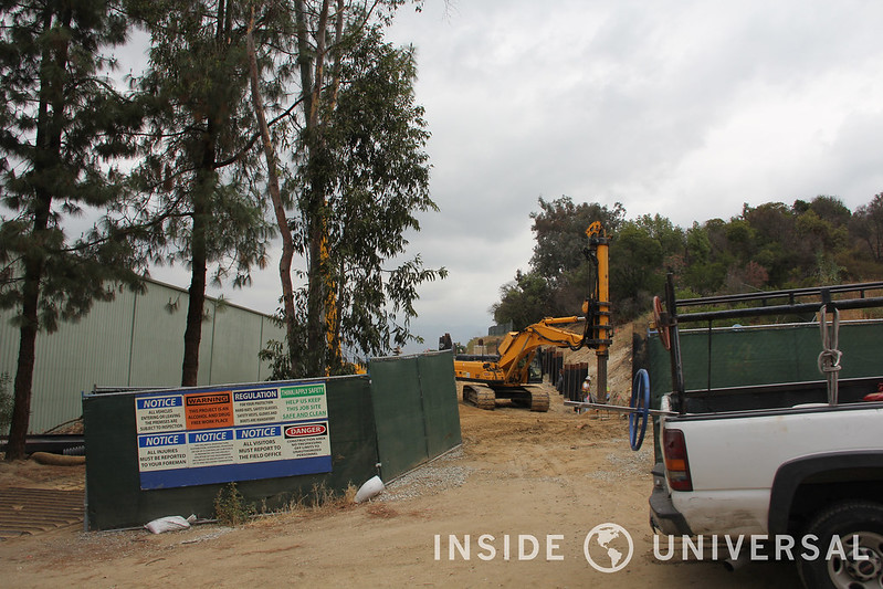 Photo Update: May 24, 2015 – Wizarding World West, Jurassic World and More!