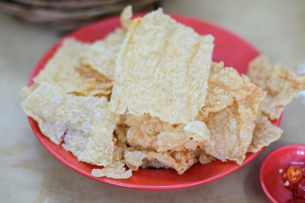 Kam Long Curry Fish Head的Tau Pok（油炸的豆腐）