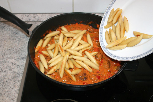 48 - Schupfnudeln addieren / Add potato noodles