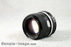 Nikon NIKKOR 85mm f/2 Ai