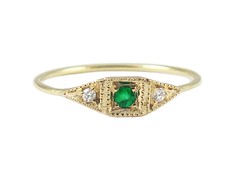 Emerald_Deco_Point_Ring_-_Web_1024x1024