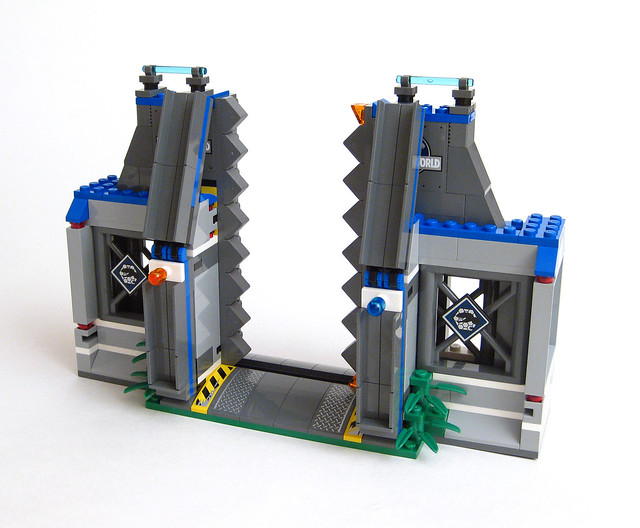 Motel En eller anden måde montering LEGO 75919 Indominus Rex Breakout review | Brickset