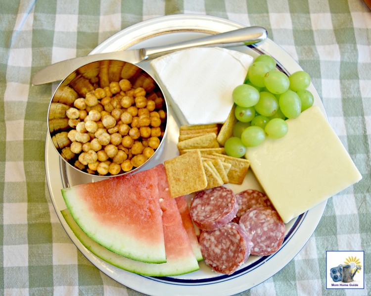 summer-picnic-dinner-mom-home-guide
