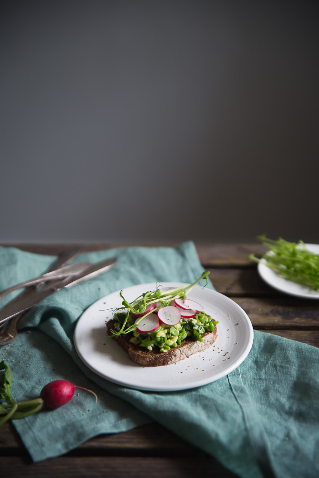 Rustic Pea Pesto | Cashew Kitchen