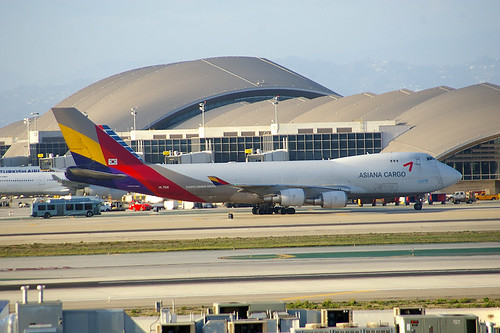 HL7616 Boeing 747 Asiana Los Angeles 20-03-14